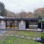 Large Garden Room With Hot Tub Zone